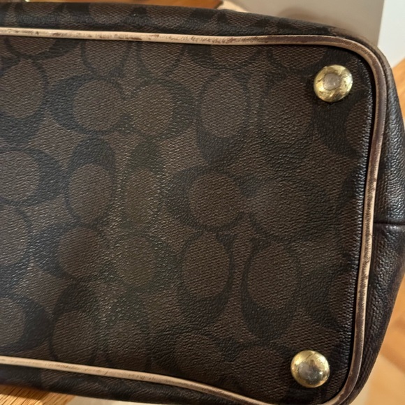Coach purse - Picture 2 of 8